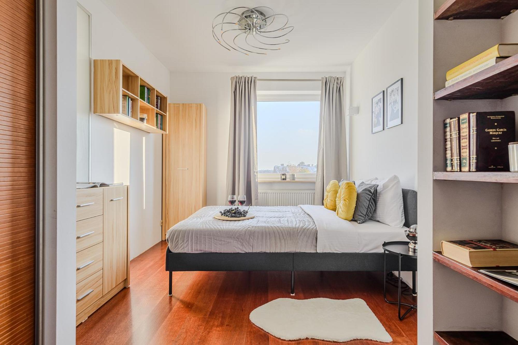 Apartment Lumina Luxury With Jaccuzi On Sienkiewicza Street